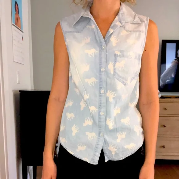 Forever 21 Tops Forever2 Horse Print Button Down Top Poshmark